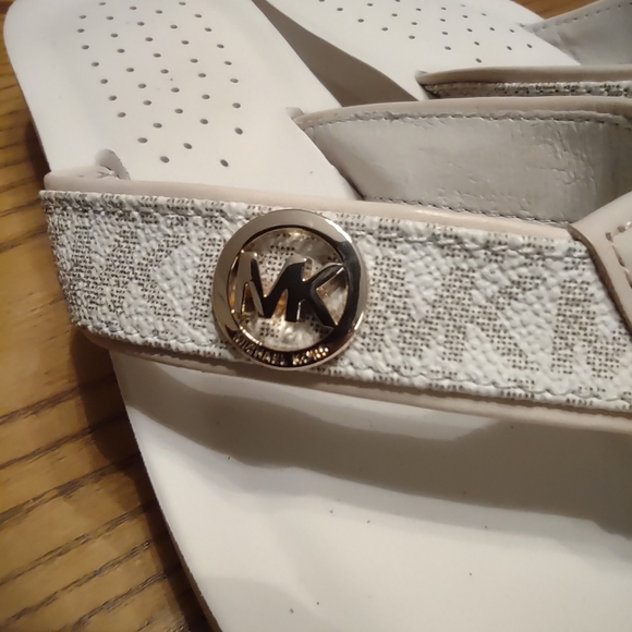 Michael Michael Kors Flip flops, Slides 7M - Picture 4 of 6